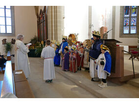 Aussendung der Sternsinger in Naumburg (© Karl-Franz Thiede)